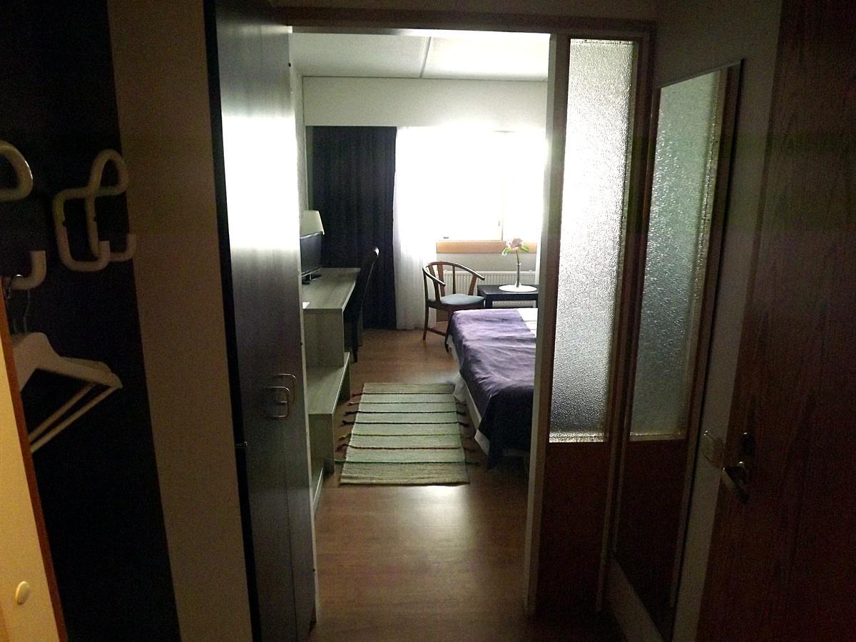 Hotelli Ravintola Alavus 66 Екстер'єр фото